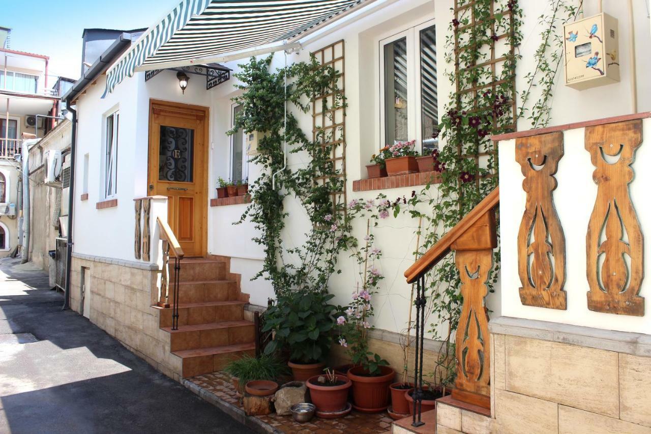 Апартаменты Leather Lane